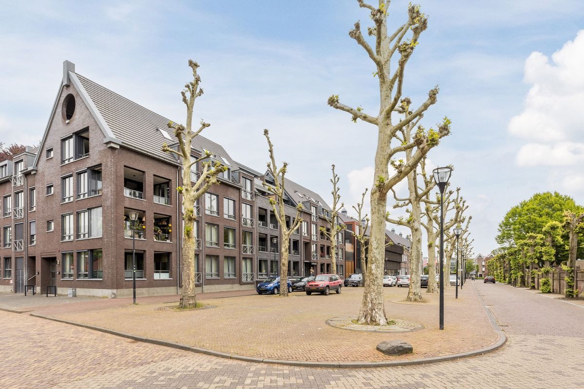 Thomas van Diessenstraat 1 - 17 Photo Blur 31