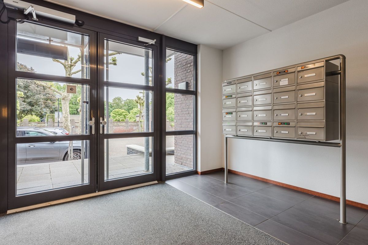 Thomas van Diessenstraat 1 - 17 Photo Blur 24