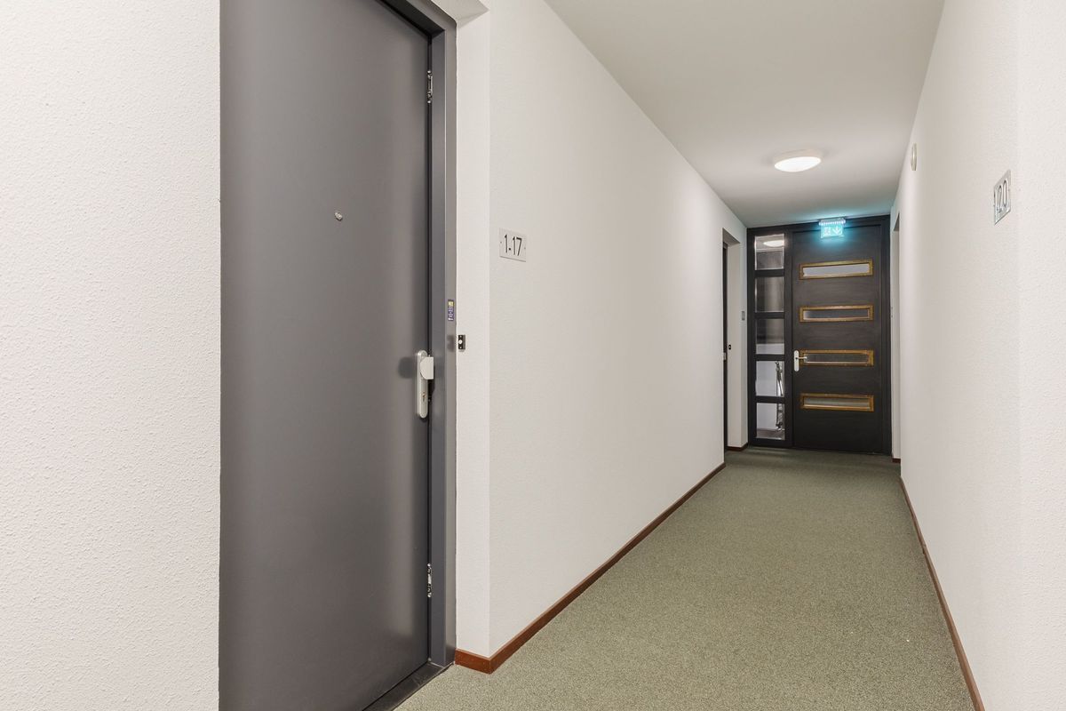 Thomas van Diessenstraat 1 - 17 Photo Blur 21