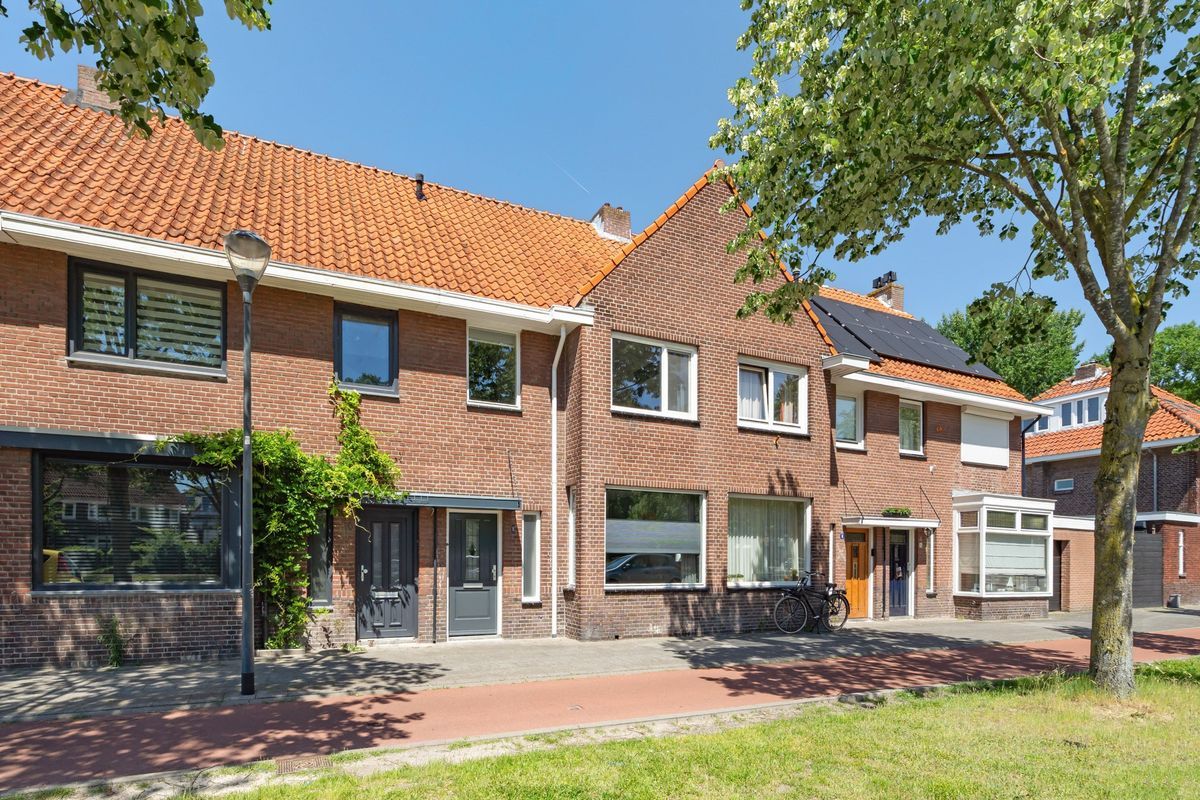 Vincent van Goghstraat 8 Photo Blur 0
