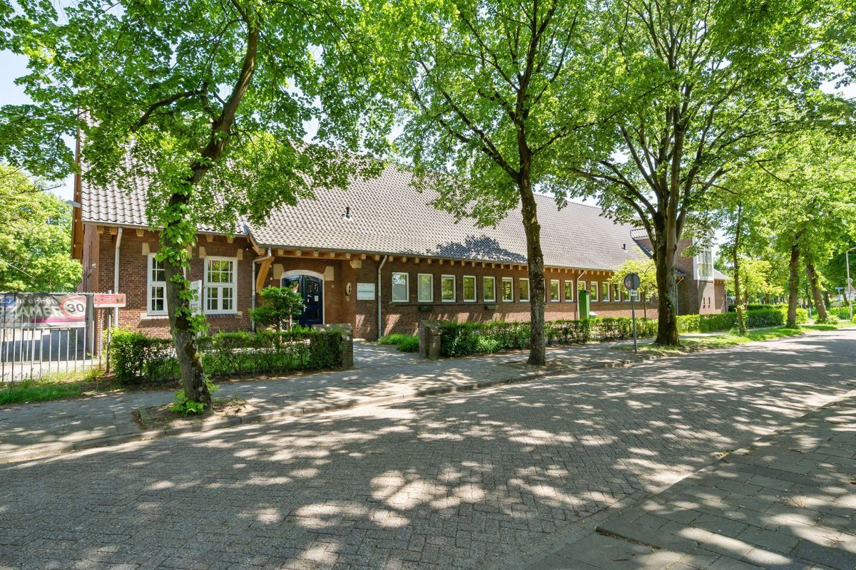 Oude Rijsbergsebaan 6 Photo Blur 69