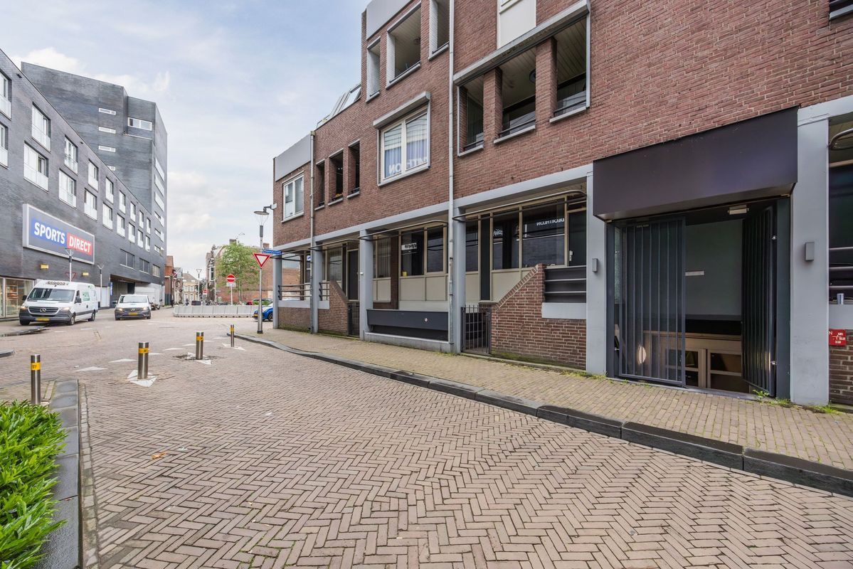 Magazijnstraat 8 - b Photo Blur 33