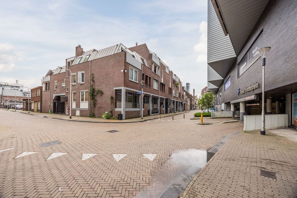 Magazijnstraat 8 - b Photo Blur 34