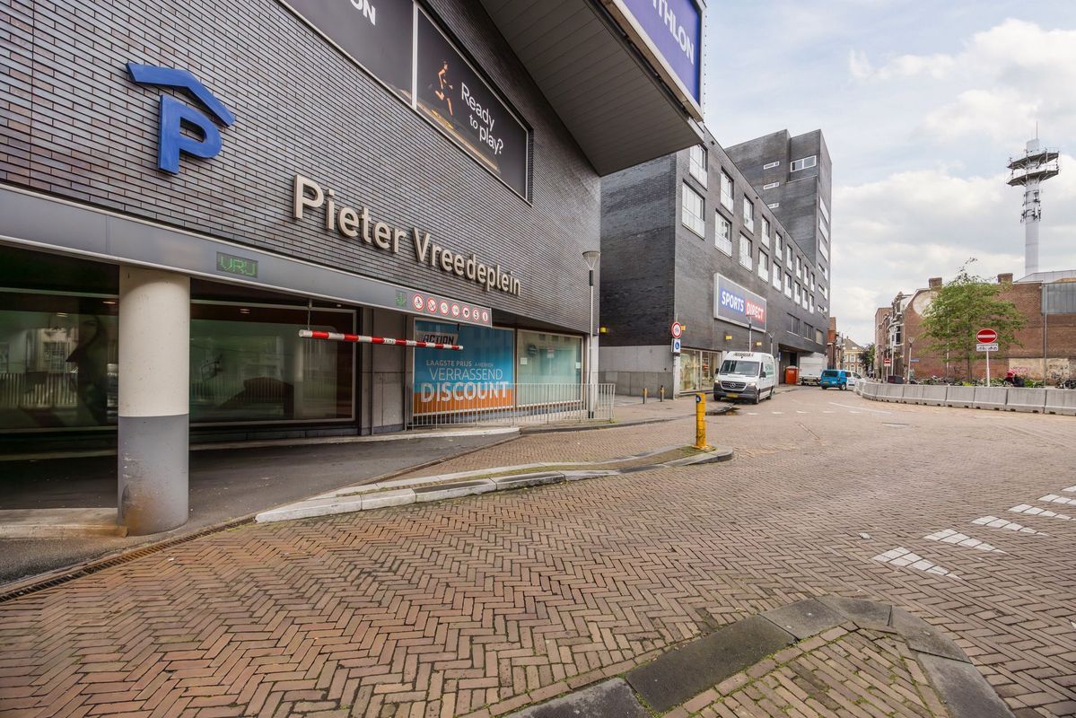 Magazijnstraat 8 - b Photo Blur 35
