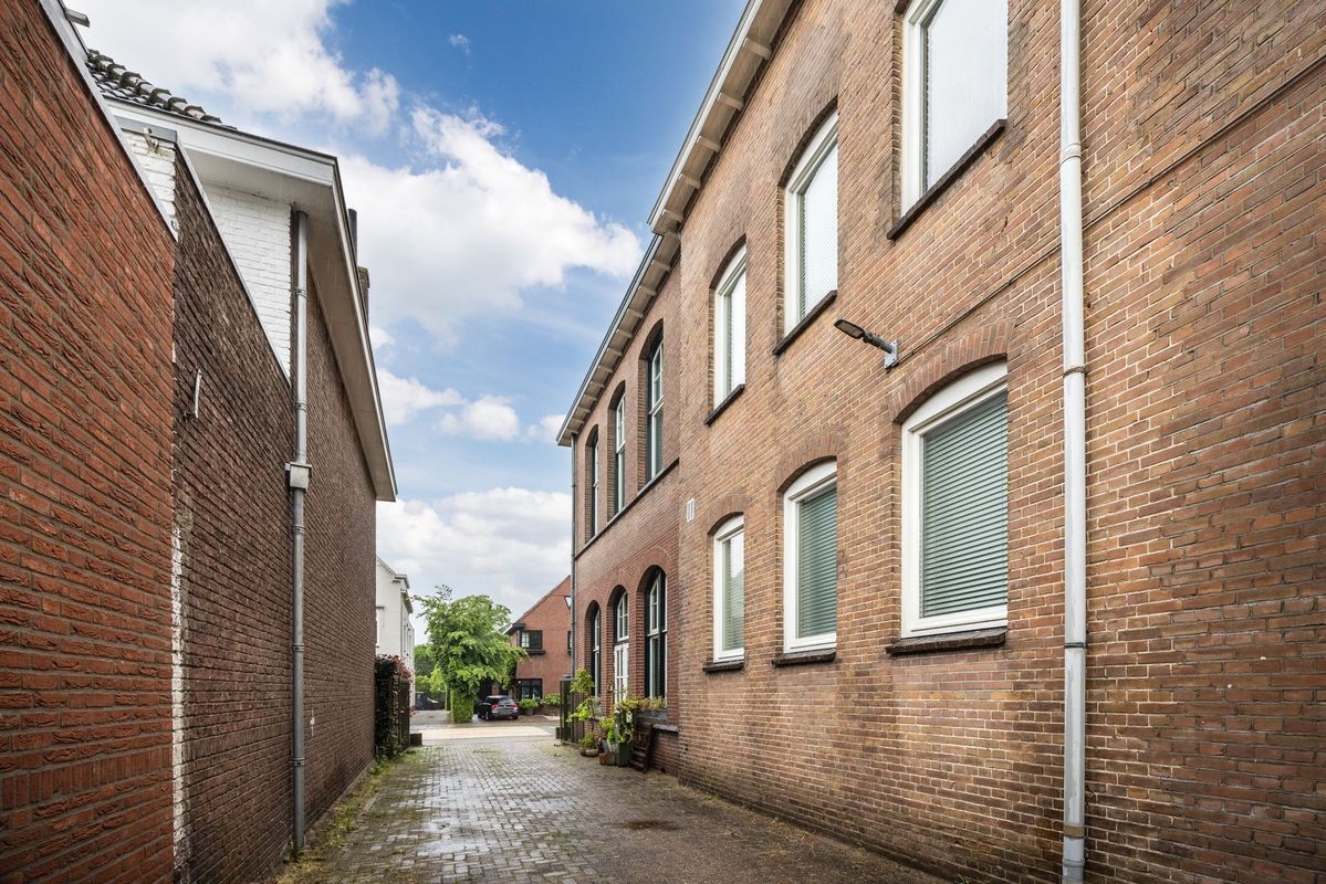 Mr. van Coothstraat 55 - 10 Photo Blur 23
