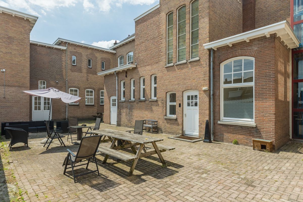 Mr. van Coothstraat 55 - 10 Photo Blur 27