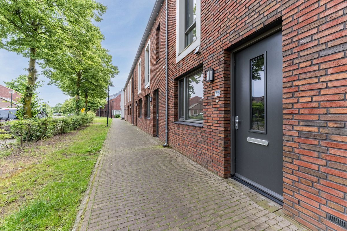 Kerkstraat 75 Photo Blur 27
