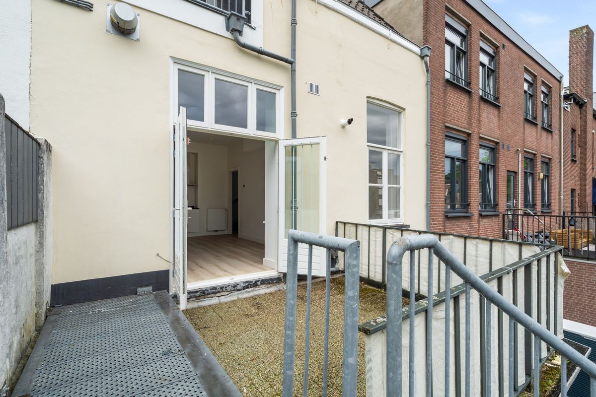 Willemstraat 21 - A2 Photo Blur 11