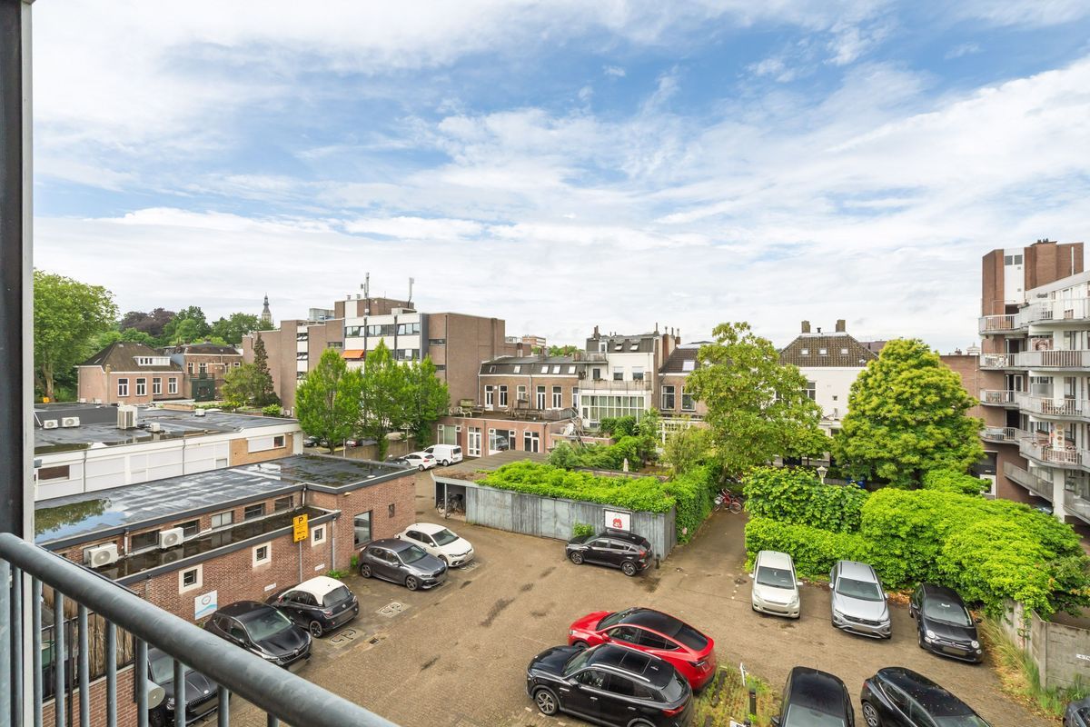 Willemstraat 21 - B Photo Blur 35