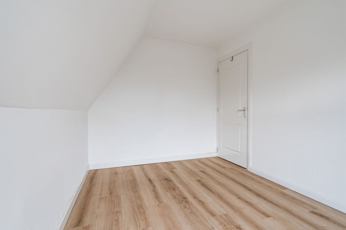 Willemstraat 21 - B Photo Blur 26