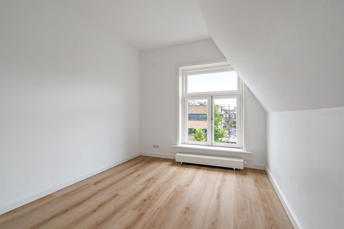 Willemstraat 21 - B Photo Blur 10