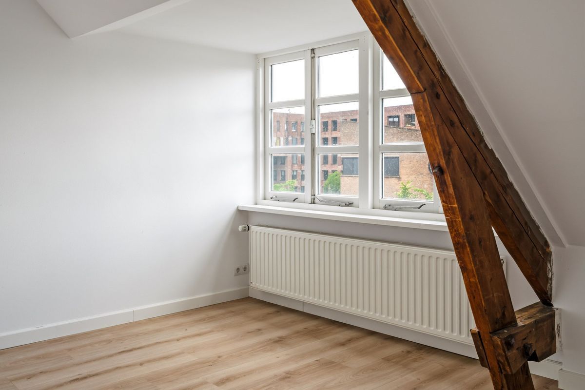 Willemstraat 21 - B Photo Blur 24