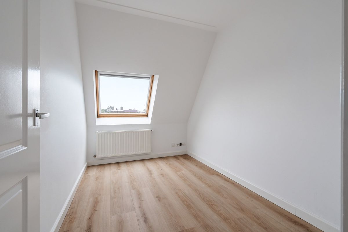 Willemstraat 21 - B Photo Blur 25