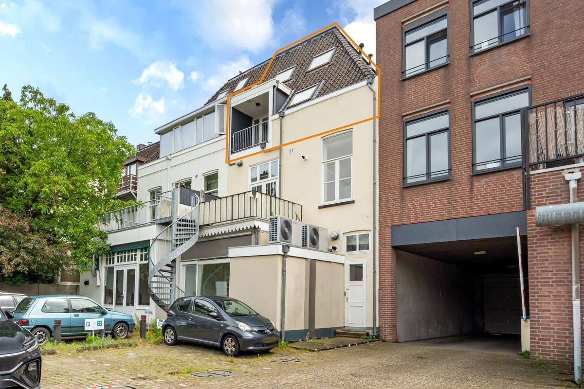 Willemstraat 21 - B Photo Blur 31