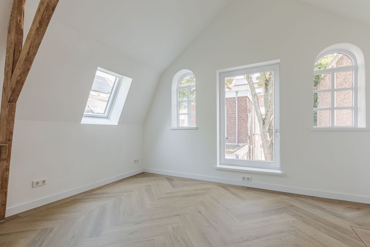 Frater Paulussehof 4 Photo Blur 17