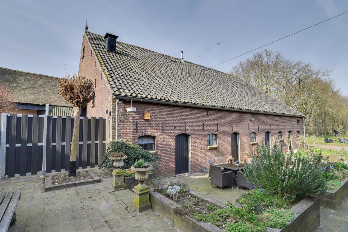 Lange Broekstraat 2 - a Photo Blur 53