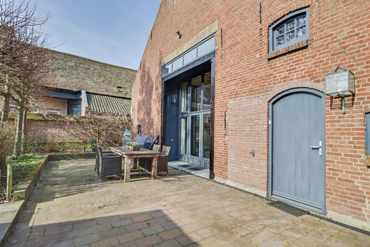 Lange Broekstraat 2 - a Photo Blur 69