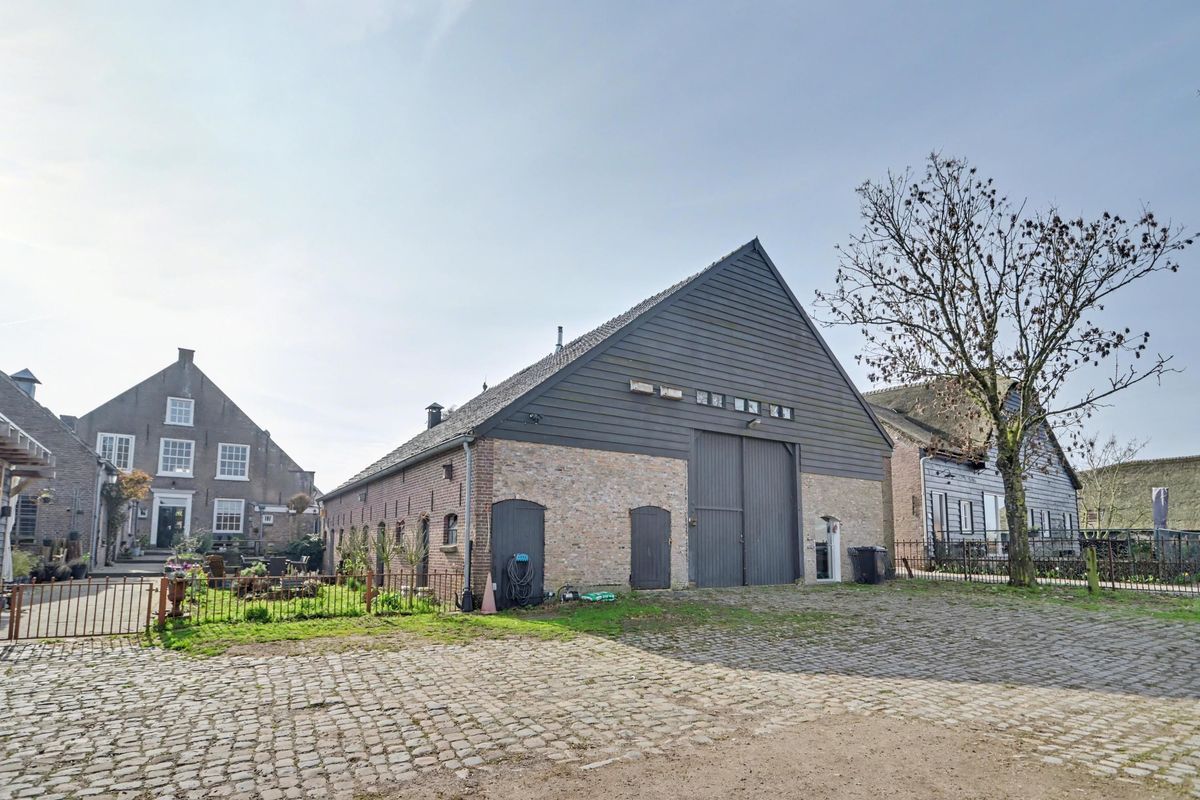 Lange Broekstraat 2 - a Photo Blur 74