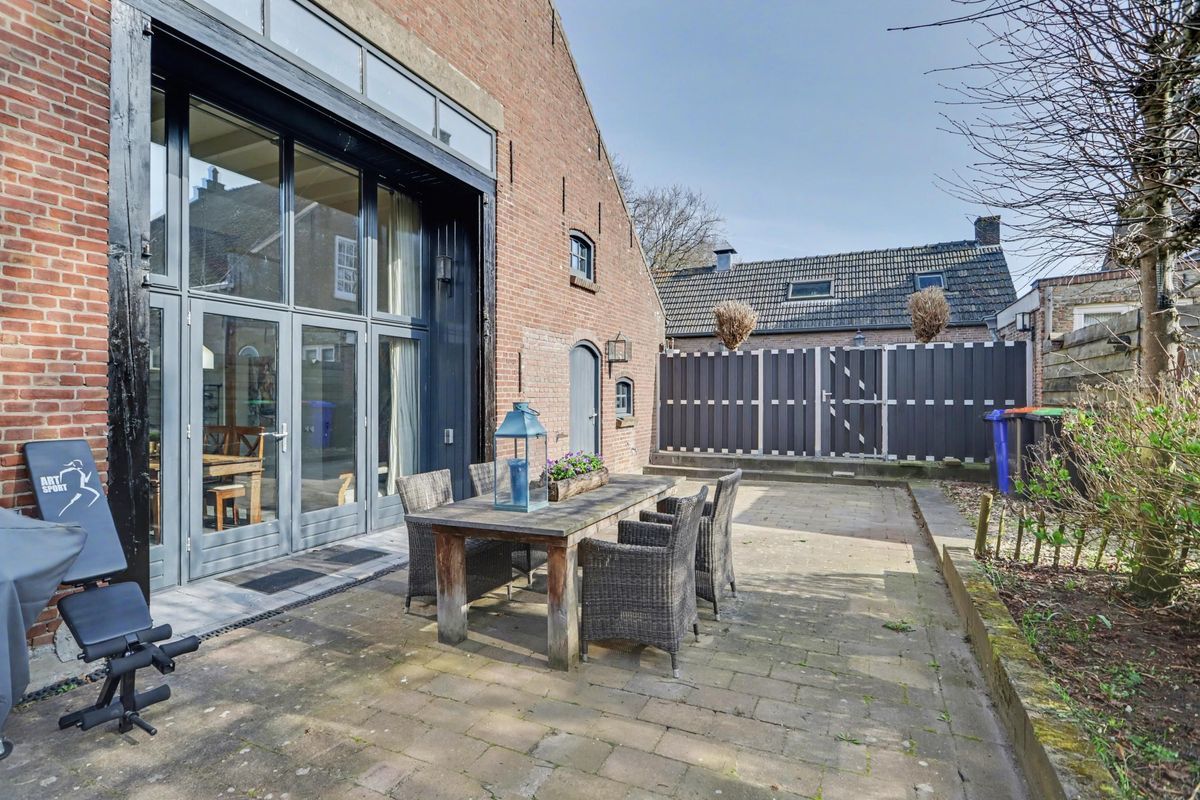Lange Broekstraat 2 - a Photo Blur 67