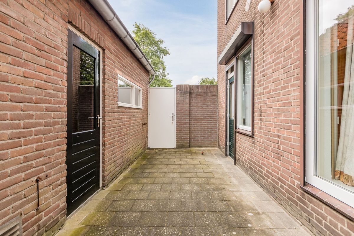 Ruysdaelstraat 55 Photo Blur 15