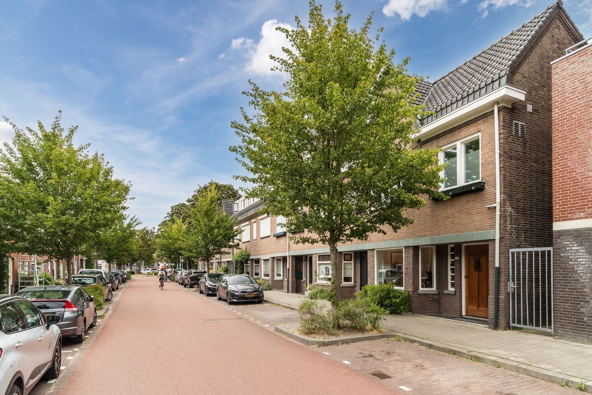 Valentijnstraat 14 Photo Blur 48
