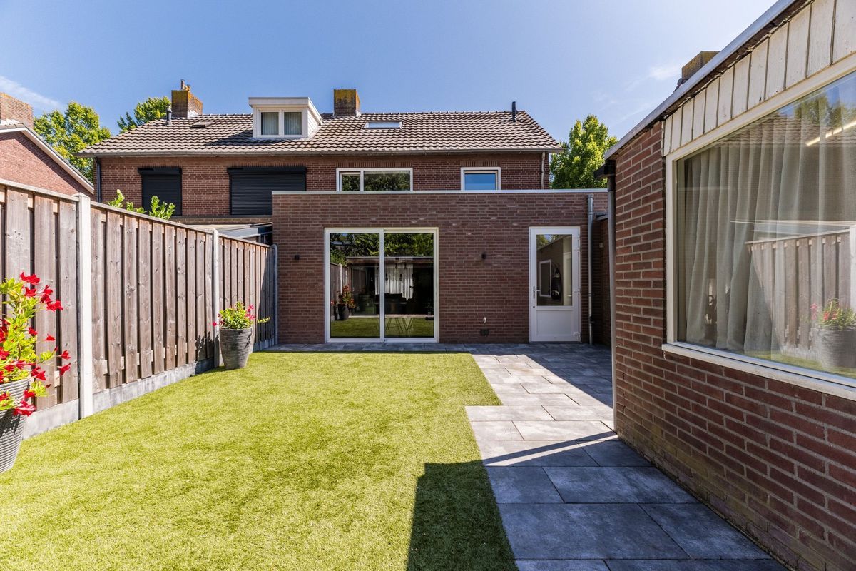 Willem van Duvenvoordestraat 12 Photo Blur 27