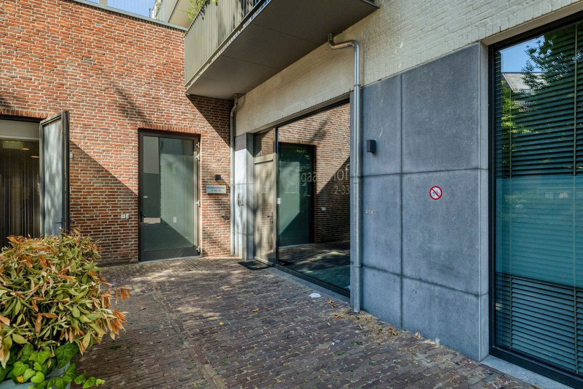 Wijngaardhof 20 Photo Blur 46