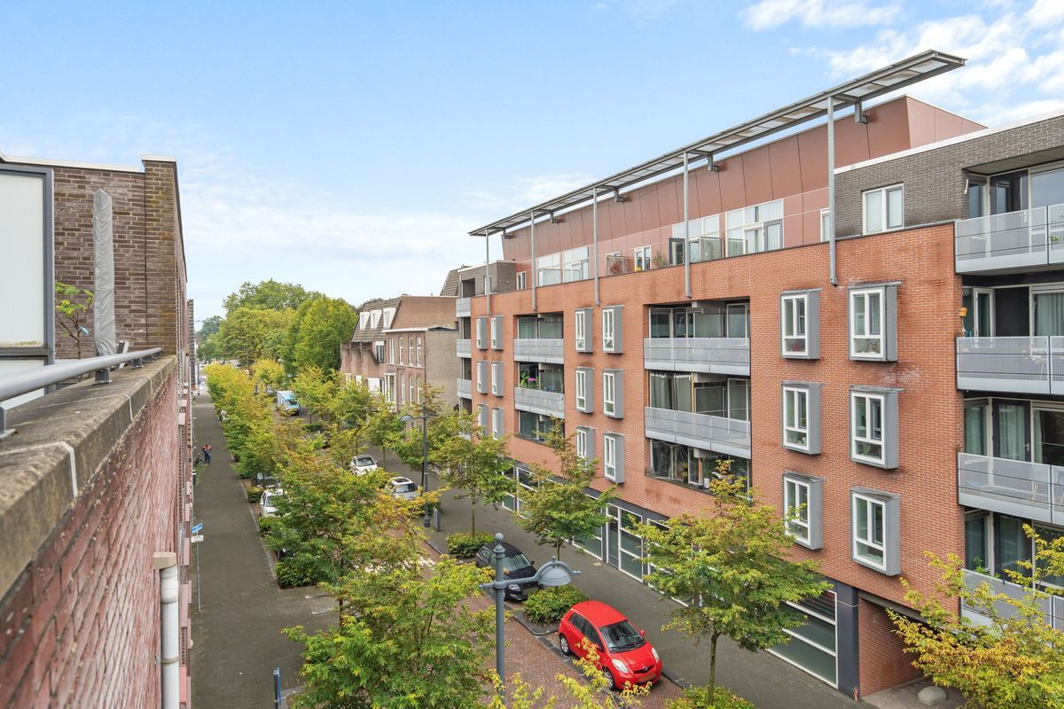 Meerten Verhoffstraat 10 - D23 Photo Blur 12