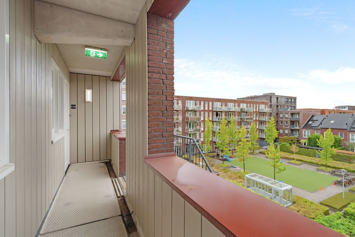 Meerten Verhoffstraat 10 - D23 Photo Blur 4