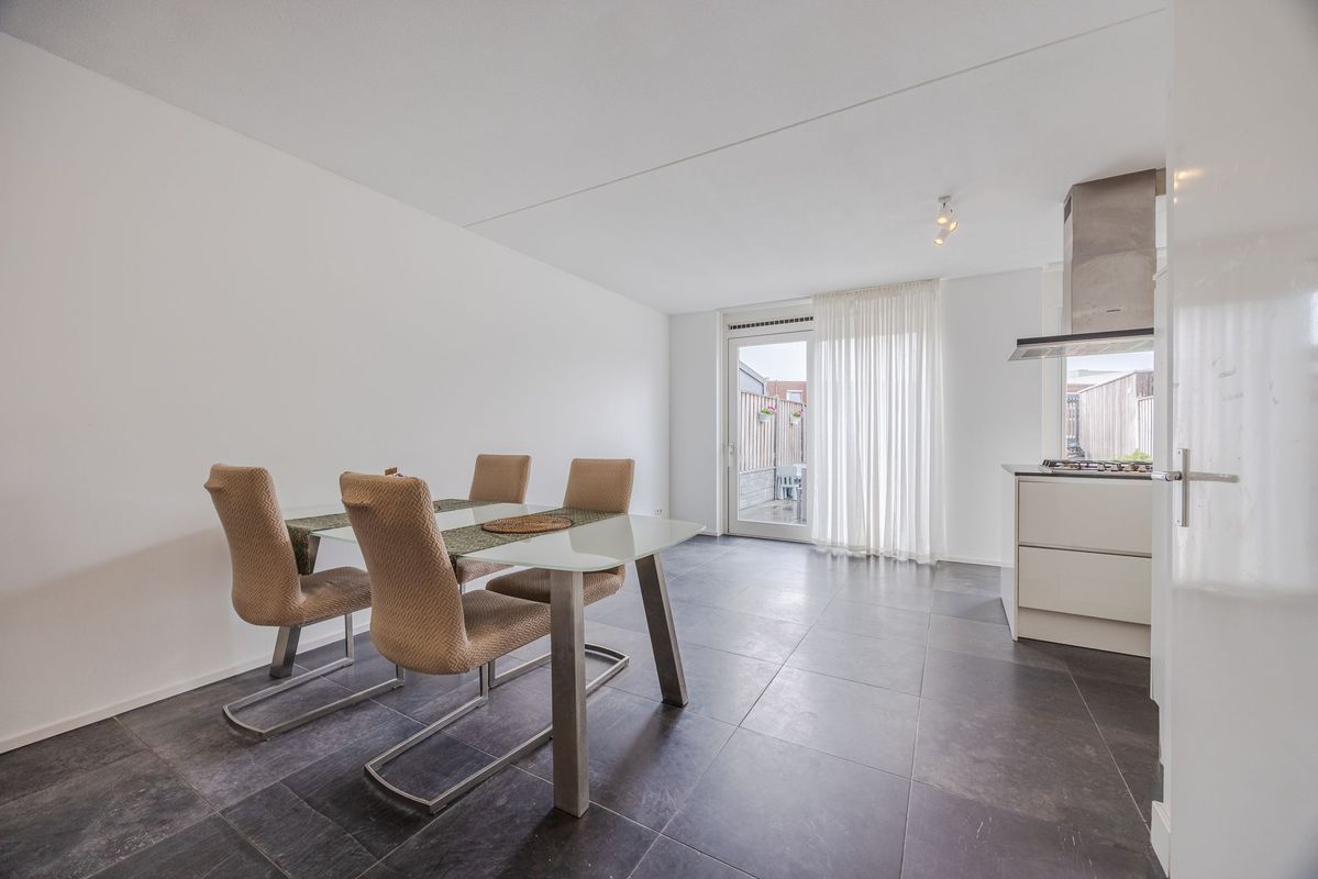 Veestraat 139 - b Photo Blur 8