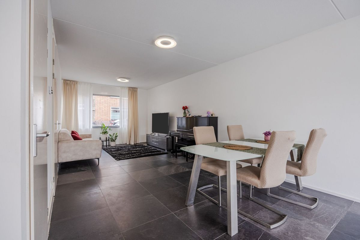 Veestraat 139 - b Photo Blur 9