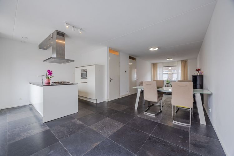 Veestraat 139 - b Photo 1