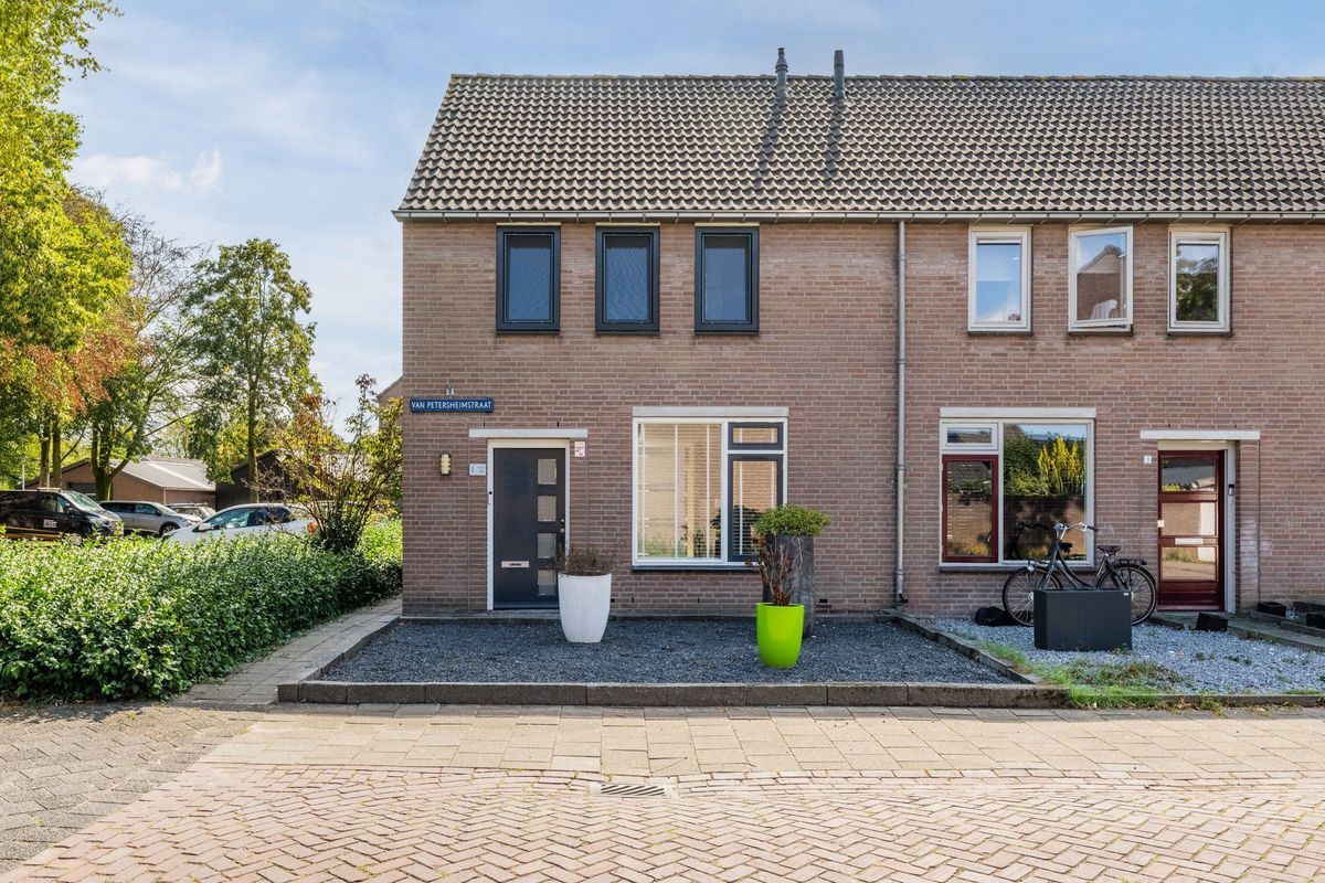 van Petersheimstraat 1 Photo Blur 0