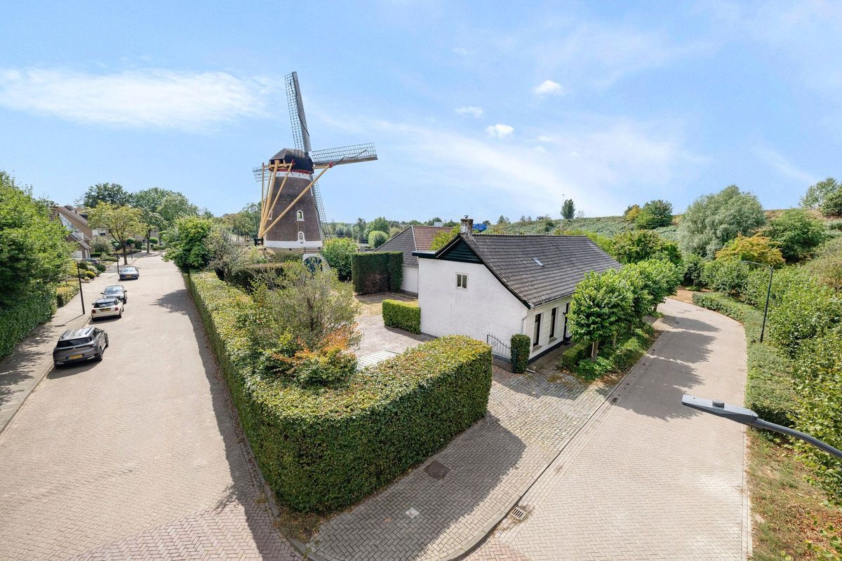 Oude Bredaseweg 19 Photo Blur 70