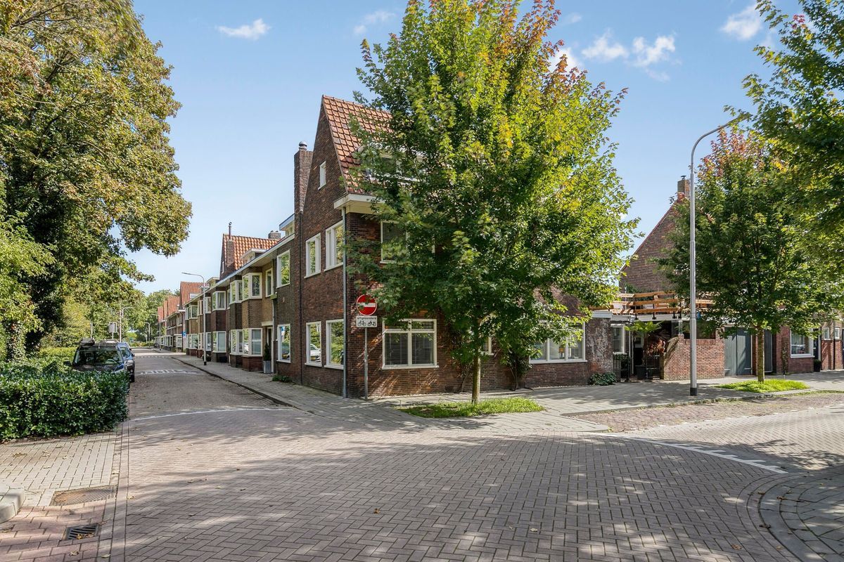 Armhoefstraat 2 Photo Blur 47
