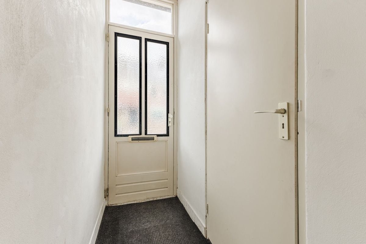 Sluisstraat 56 - A Photo Blur 2