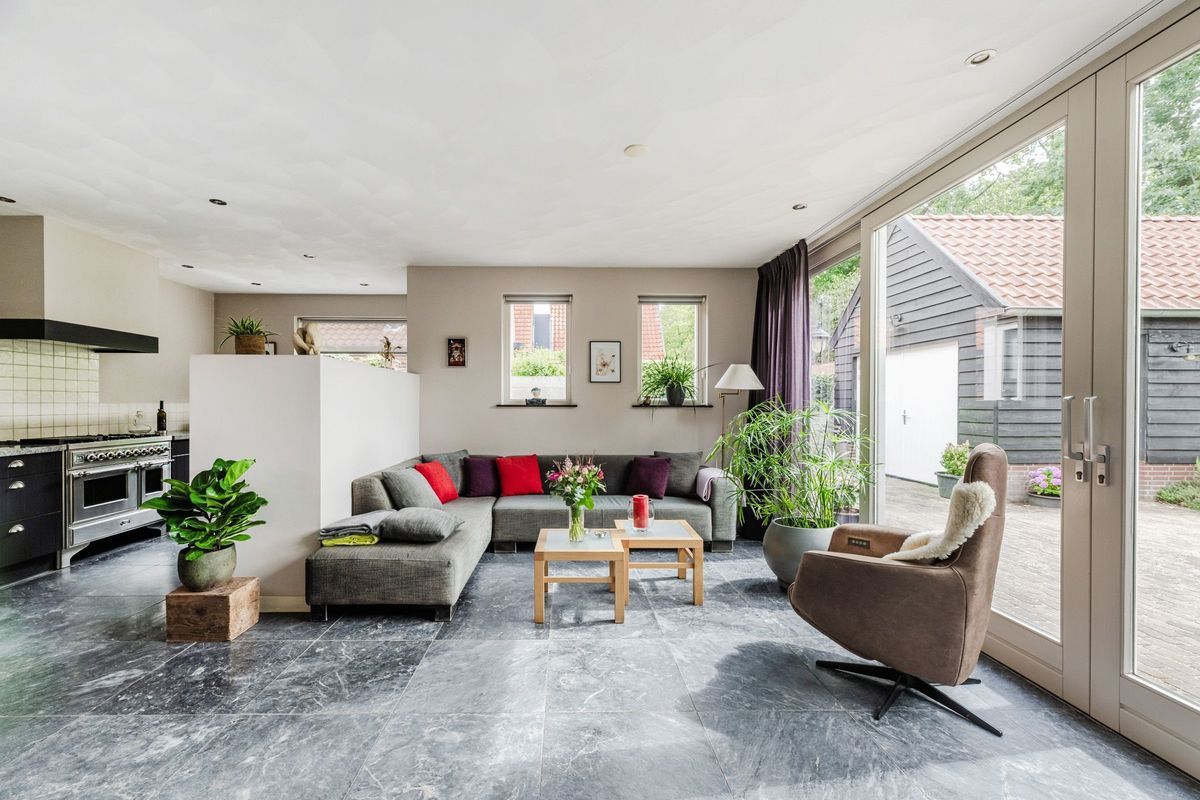 Gerardus Majellastraat 24 Photo Blur 2