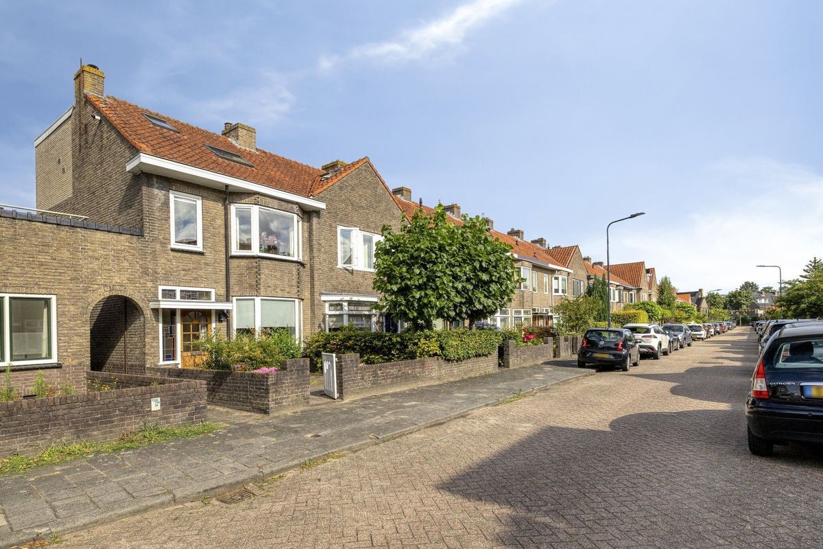 Zeisstraat 1 Photo Blur 46