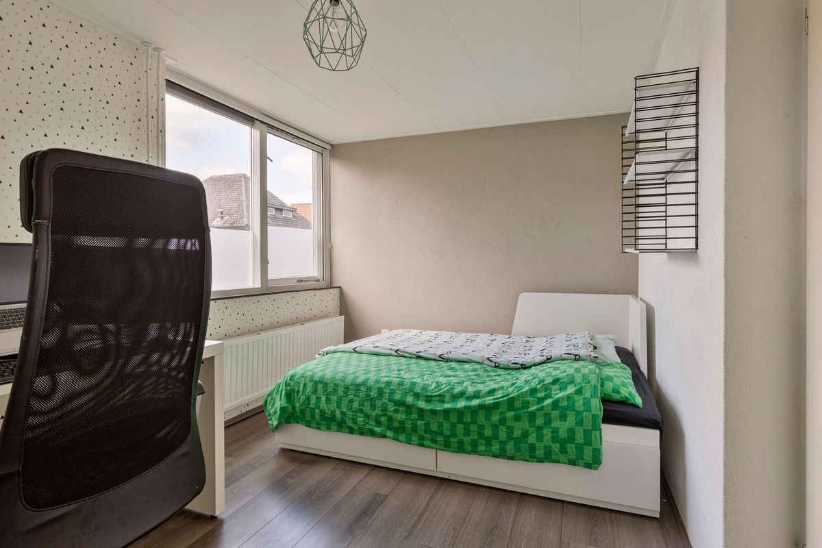 Baardwijksestraat 3 - d Photo Blur 12