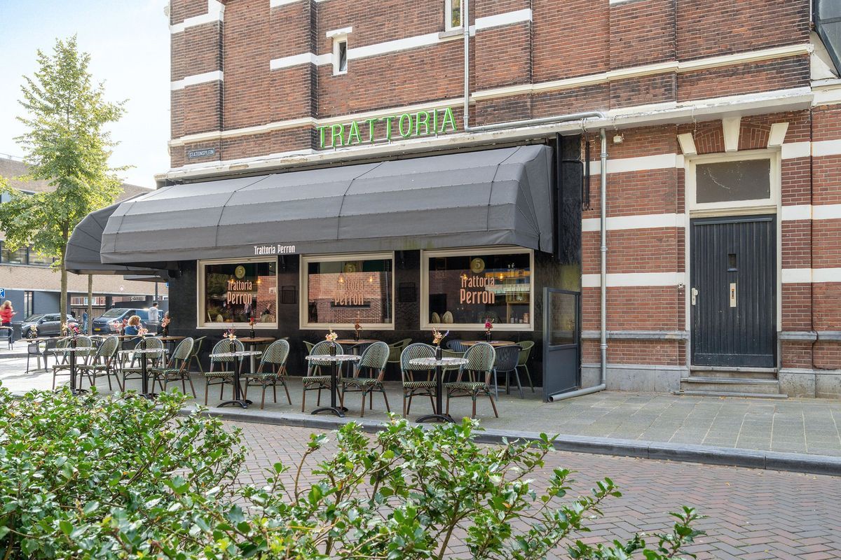 Stationsplein 7 - B1 Photo Blur 26