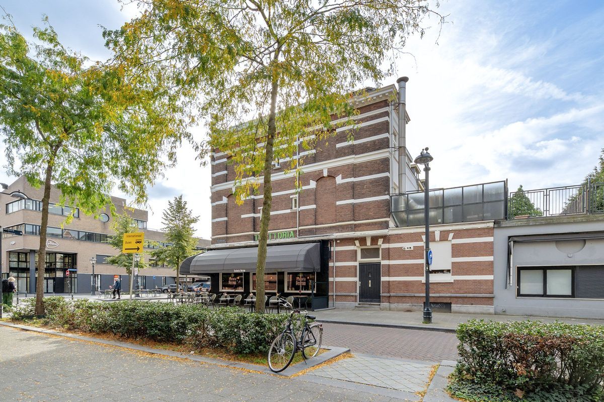 Stationsplein 7 - C1 Photo Blur 27