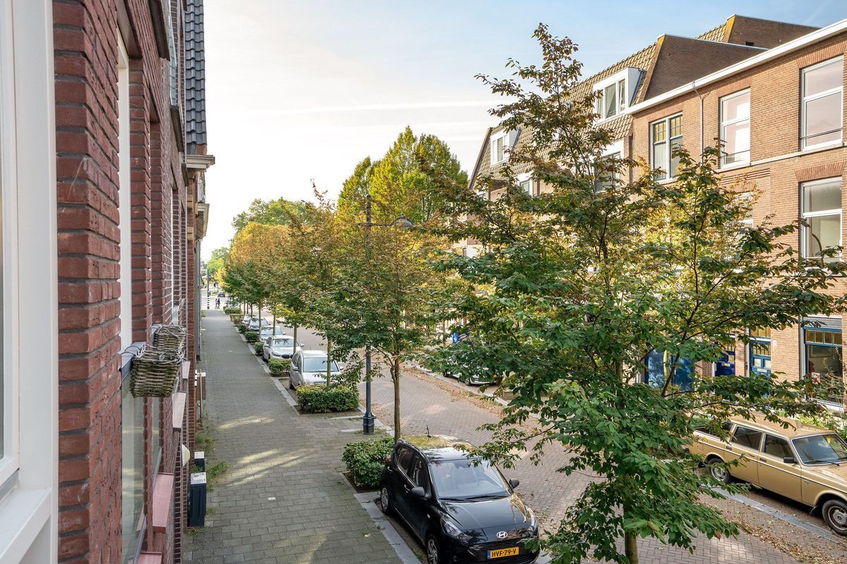 Meerten Verhoffstraat 10 - B2 Photo Blur 23