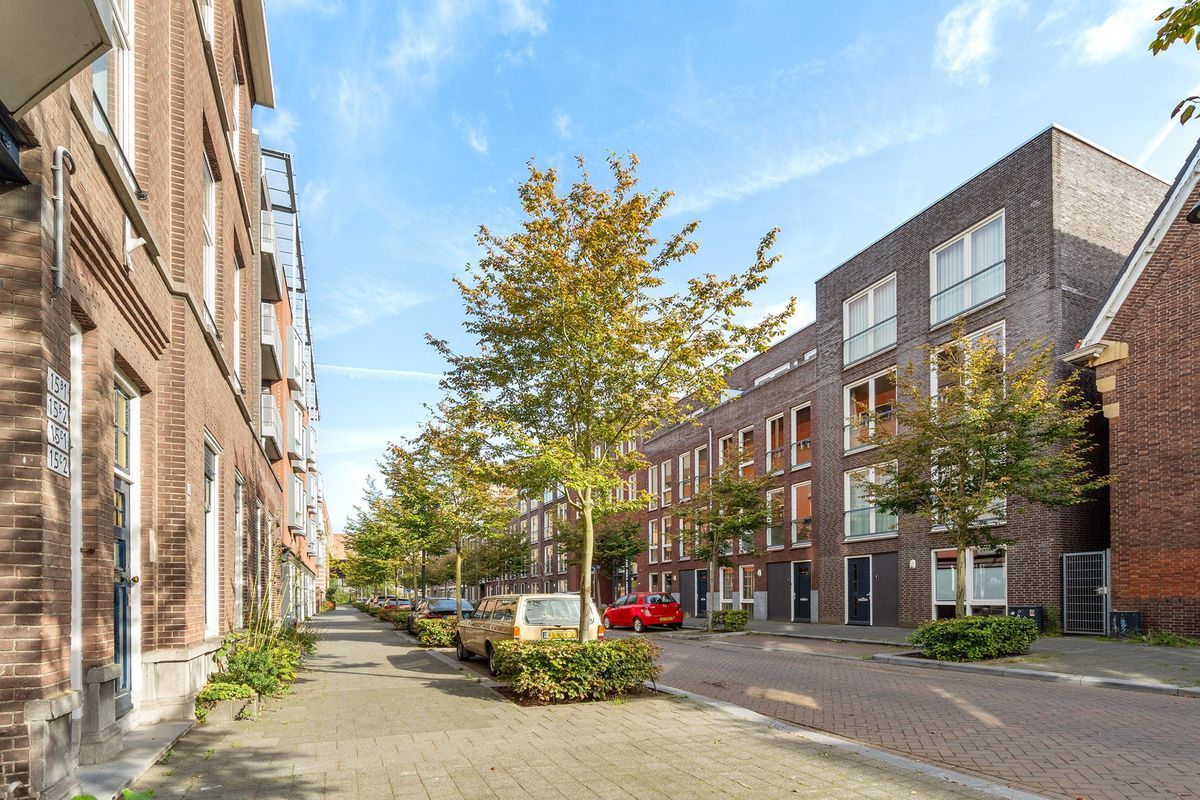 Meerten Verhoffstraat 10 - B2 Photo Blur 24