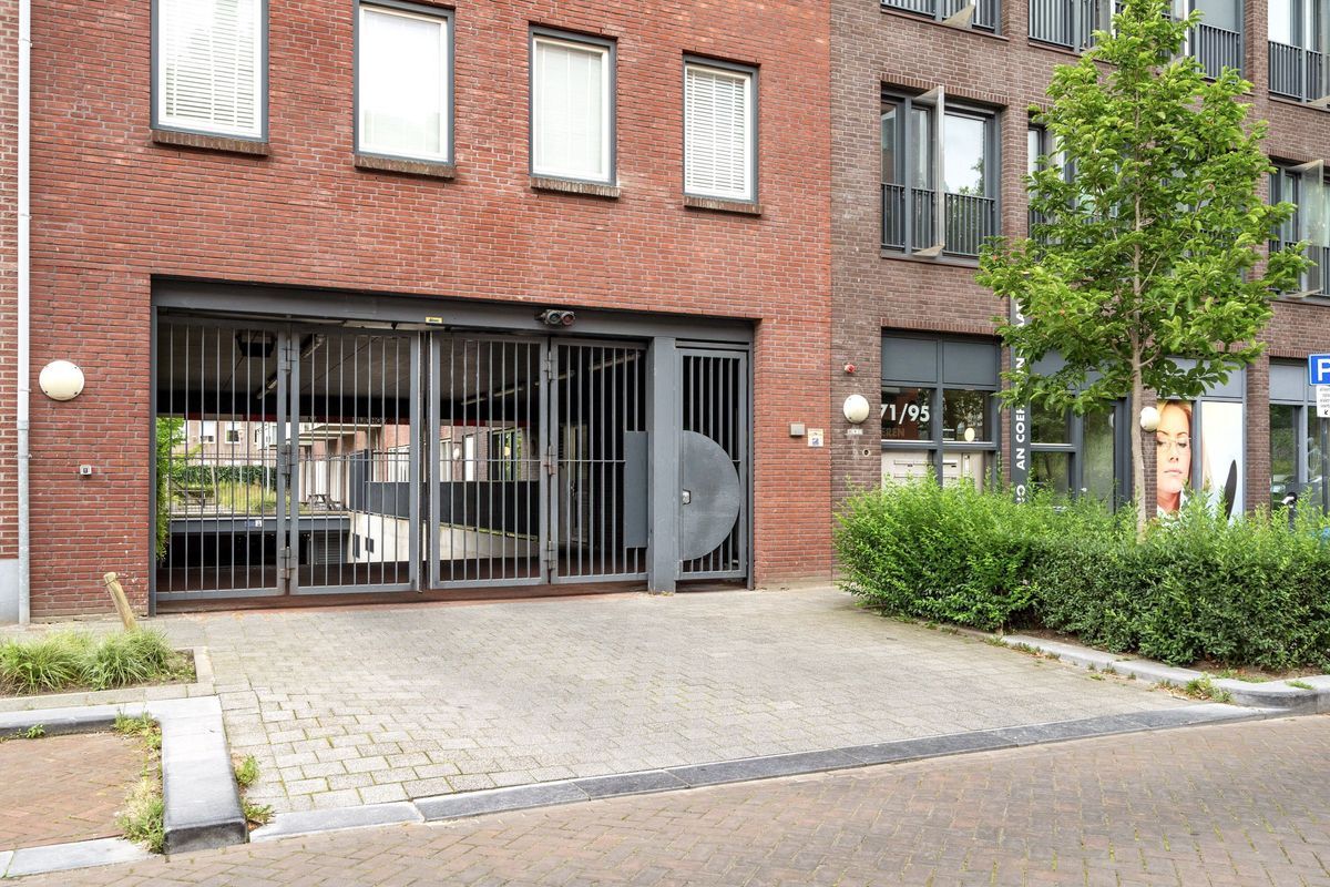 Meerten Verhoffstraat 10 - B2 Photo Blur 33