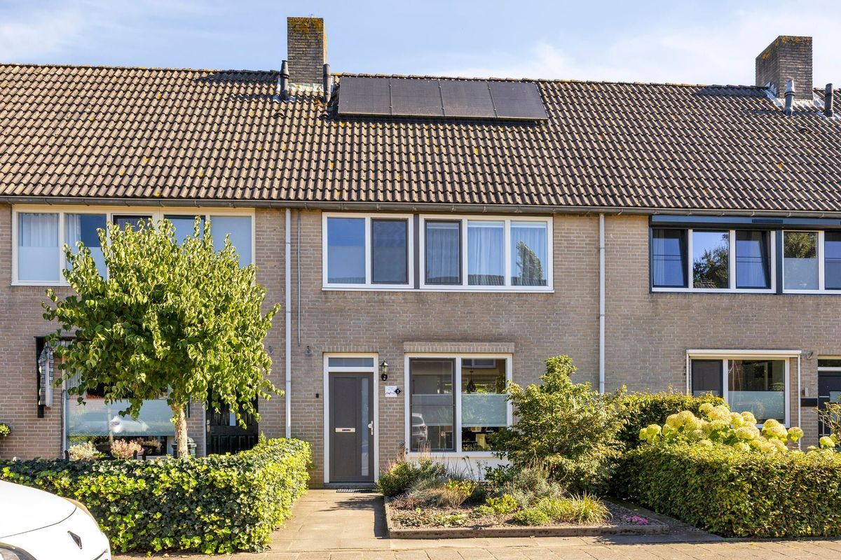 Pastoor van de Boschstraat 5 Photo Blur 0