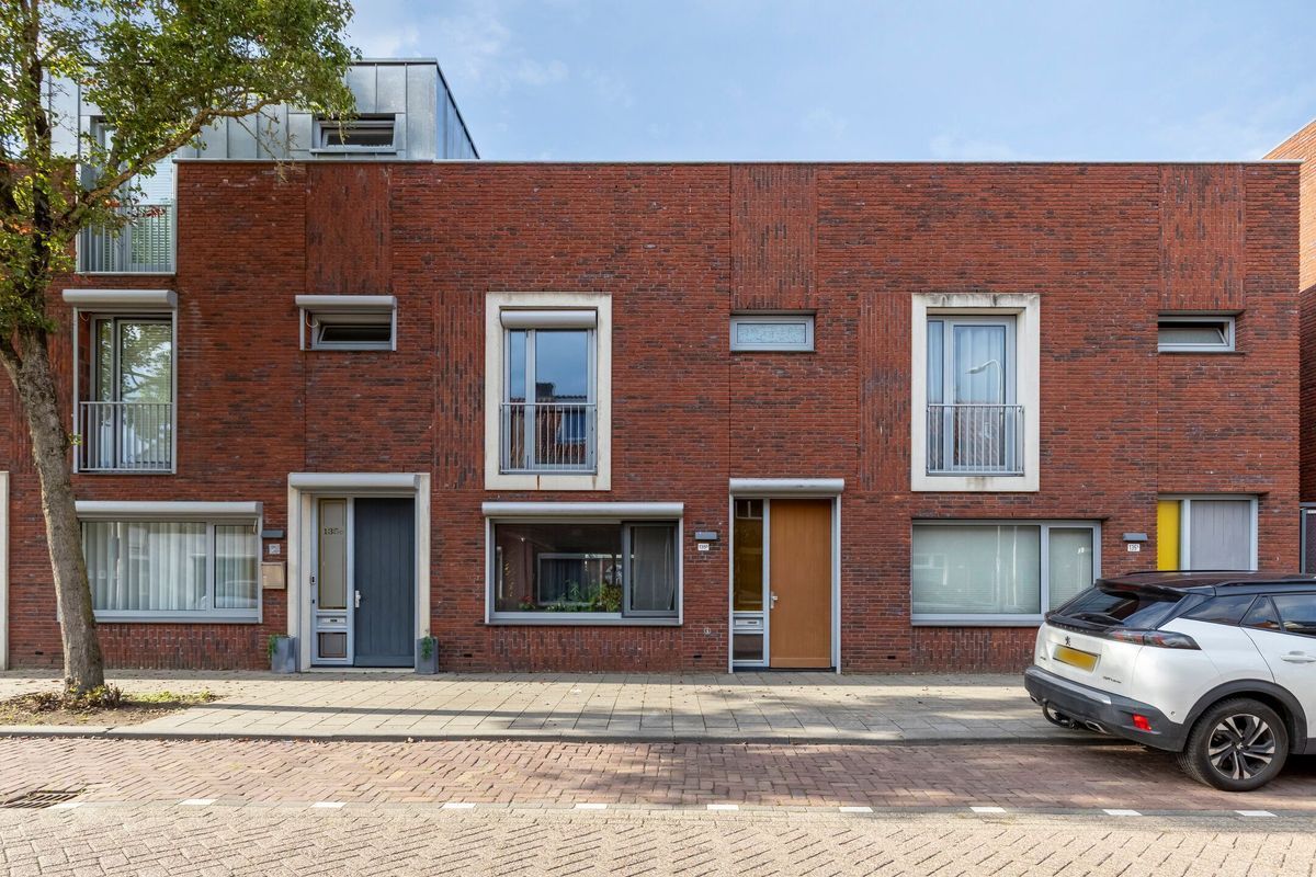 Veestraat 135 - b Photo Blur 31