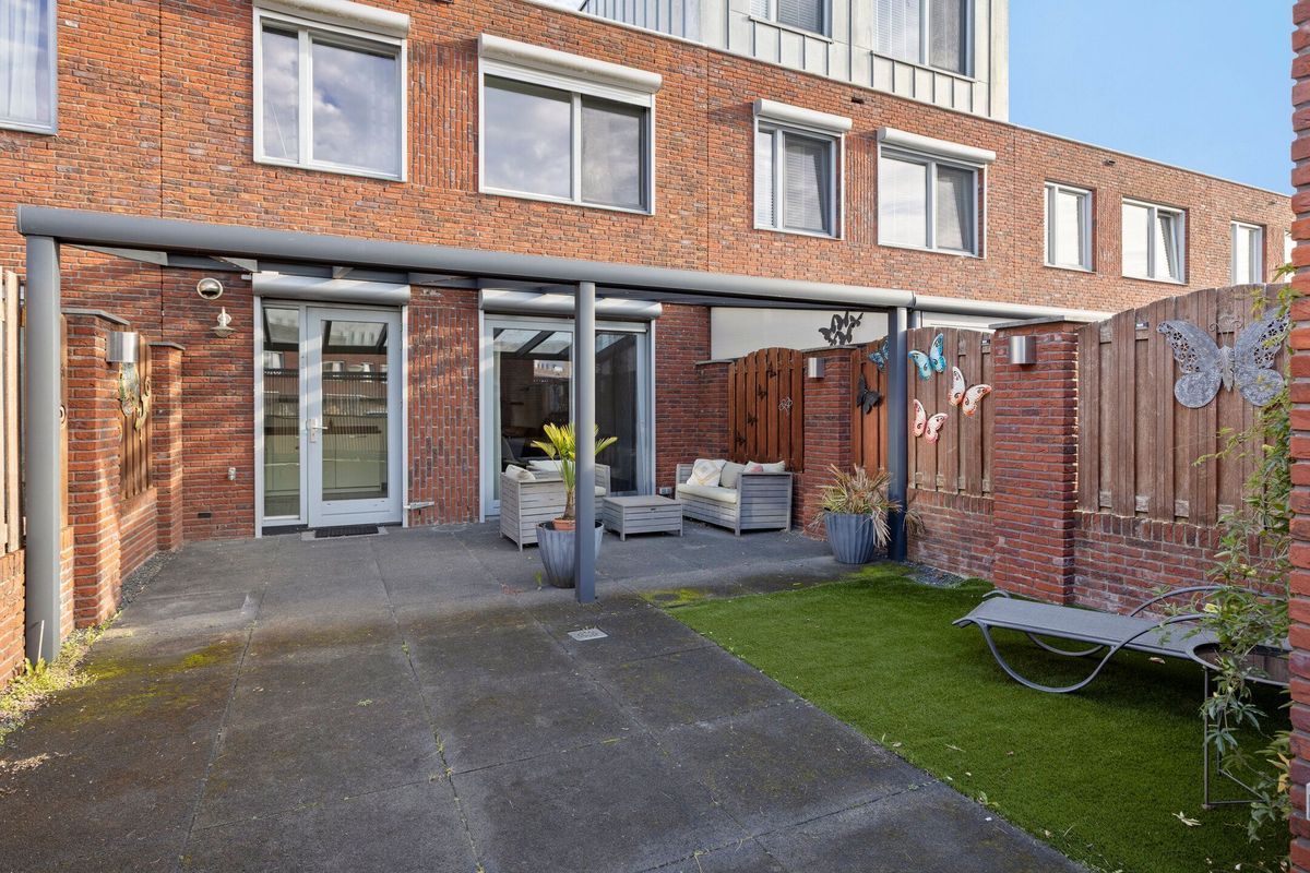 Veestraat 135 - b Photo Blur 25
