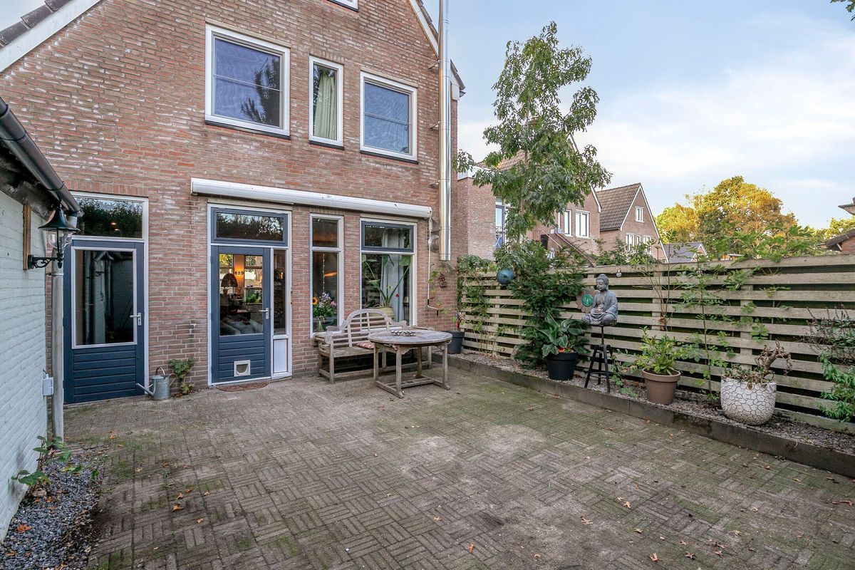 Schutsboom 76 - A Photo Blur 38