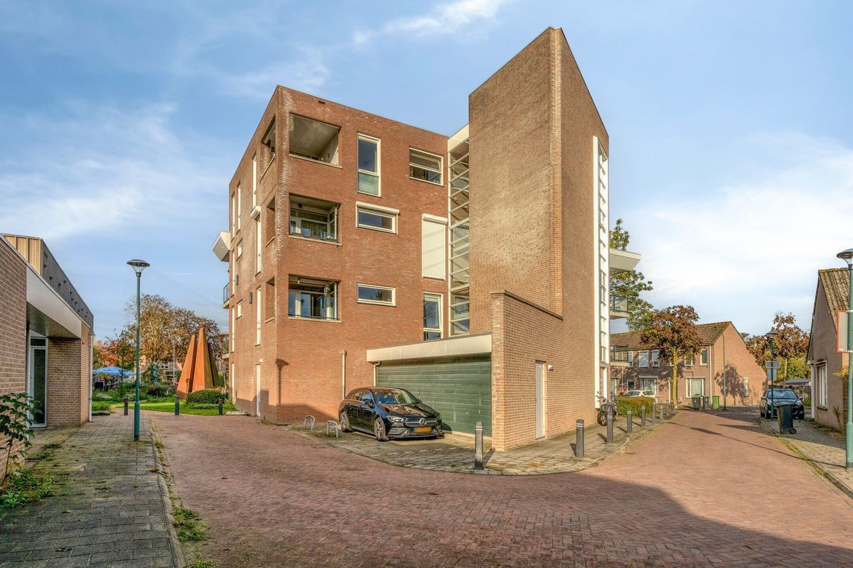 Kapittelstraat 9 - B Photo Blur 22
