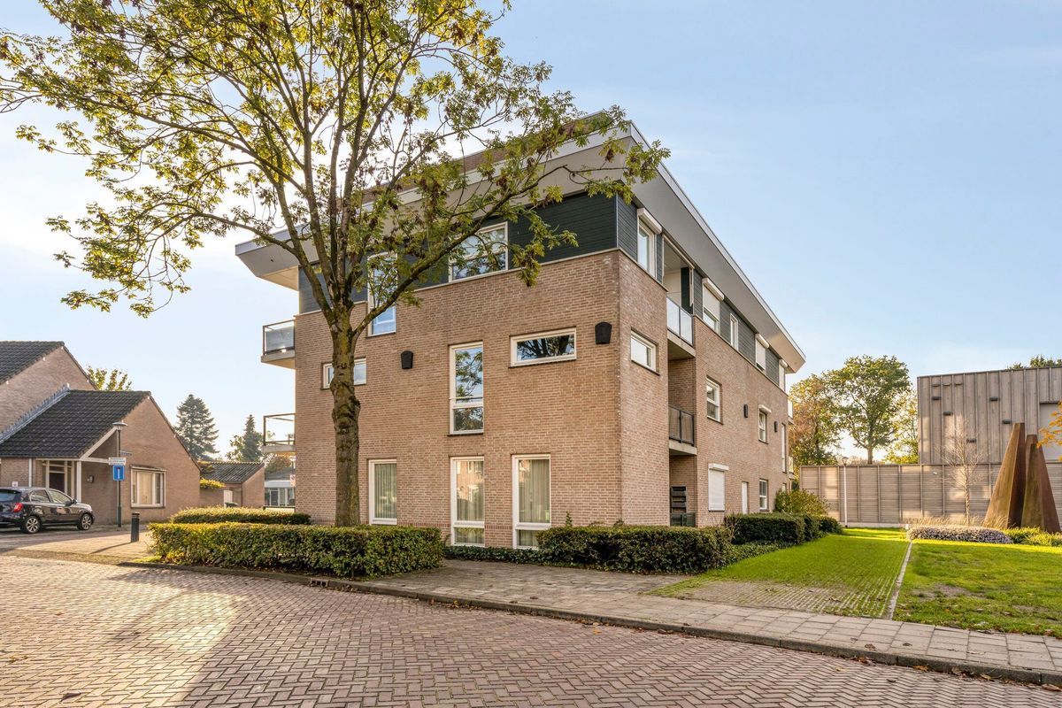 Kapittelstraat 9 - B Photo Blur 24